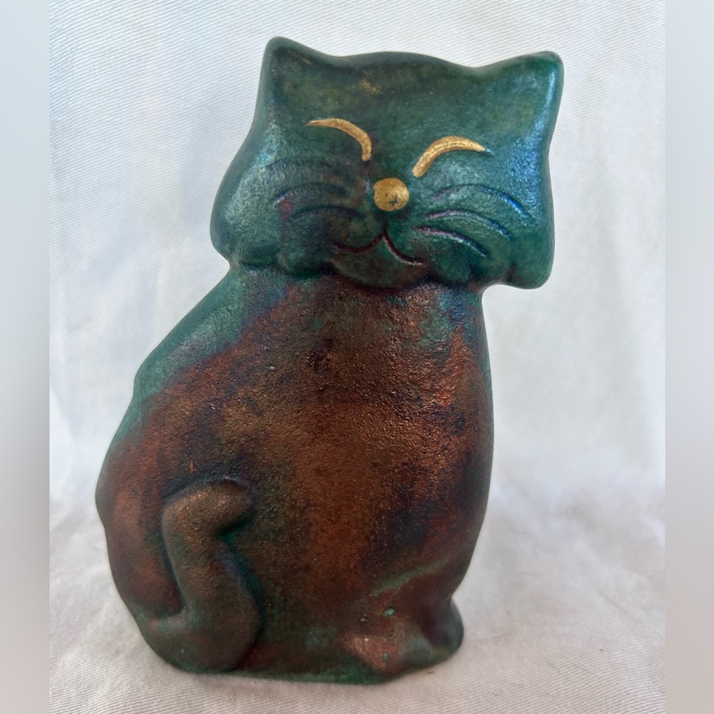 Priscilla Fursdon Green Raku Pottery Cat Figurine, Studio Pottery Fired Raku